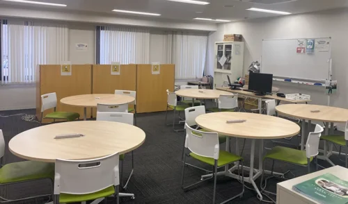 キズキビジネスカレッジ大阪梅田北校の講座スペース